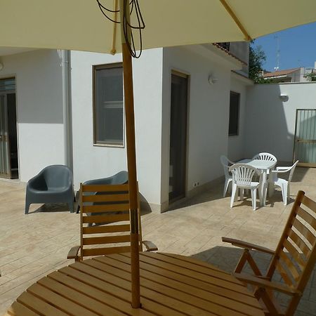 Marina Di Modica Suite Exterior foto